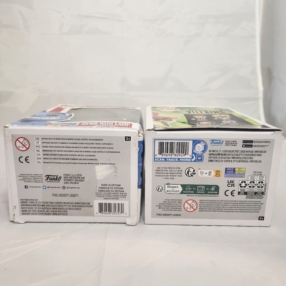 Funko Pop Genie with Lamp 476 and Disney Villans Jafar 1519 Vinyl Figurine - Picture 5 of 5